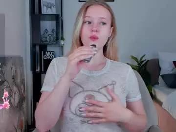 Photos of emilyhewell from Chaturbate is Freechat