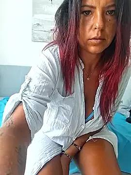 Photos of allyson22andy from StripChat is Freechat