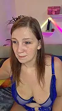 Photos of AmazingCurvy from StripChat is Freechat