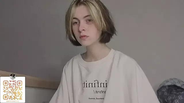 Photos of bertamimi from StripChat is Freechat
