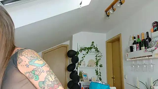 Photos of BrownieyQueen from StripChat is Freechat
