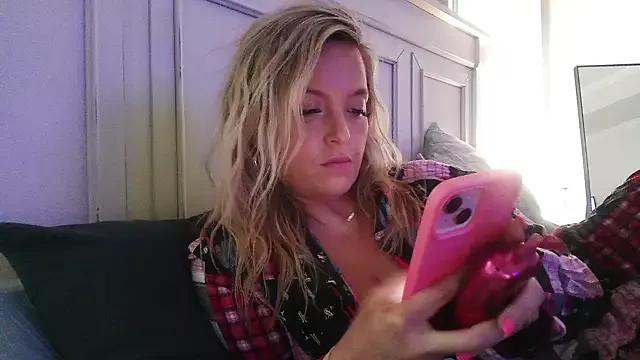 Photos of JennaLynn785 from StripChat is Freechat