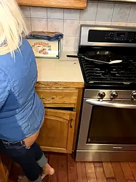 Photos of LittleMissEeve from StripChat is Freechat