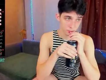aaron_bang — CUM SHOW #twink #bigcock #young #lovense #feet [2500 tokens remaining]