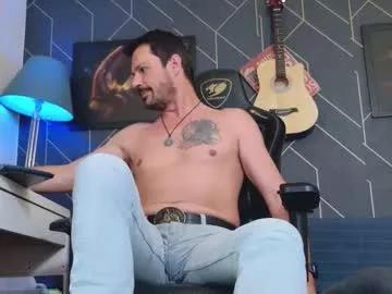 aaronbomer on Chaturbate 