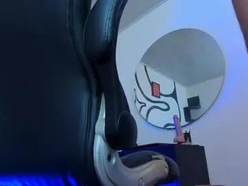 anders_x — Cum show in public !  [772 tokens left] #feet #party #socks #uncut #beard