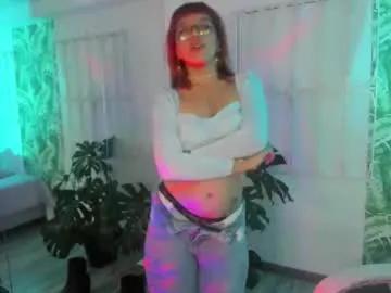 cute_hollywood — GOAL: Show de strip [46 tokens remaining] Look good ... this whole body is yours if you know how to please me  #lesbian #new #skinny #spanking #fingerpussy