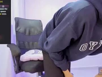 isaac_miler — Goal: Sexy Dance #oil #dance #dirtytalk #twerk #party #kinky - Next Goal: Show body al naked