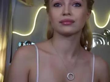 kelly_peachpiee on Chaturbate 