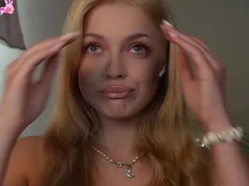 kelly_peachpiee on Chaturbate 