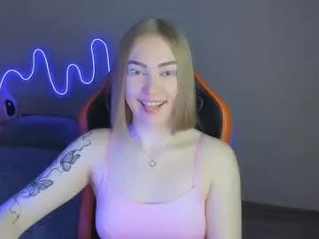 larakrein_lk — topless #sissy #nonude #pvt #mistress #dirtytalk [2204 tokens remaining]