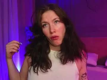 liv_fay — Surprise :3 #fuckmachine #brunette #milf #daddysgirl #lovense [555 tokens remaining]