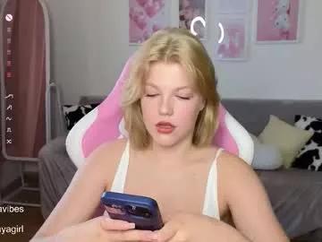 maya_blonde18 on Chaturbate 