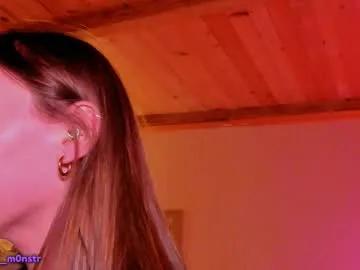 purpurmonstr — Live long and prosper! #curvy #girlnextdoor #squirt #natural