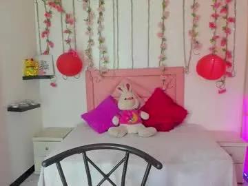 venus_latin_01 — GOAL: squirt [694 tokens remaining] I will fulfill all your fantasies #squirt #teen #mistress #skinny #smoke