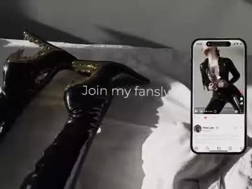 vinylstore — Me Silvia ntmu - Goal: Hello - #feet #heels #leggings #lovense #tattoo