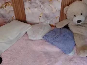 zoey_fox_ — GOAL: LAST TIPPER CONTROL HUSH 2 MIN [175 tokens remaining] TONIGHT TRY MY NEW ROULETTE FOR ONLY 40TK  #smoke #c2c #latina #bigass #pantyhose