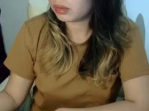 __luvvlll01__ on StripChat 