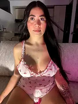 _MadiLee_ — Show pussy