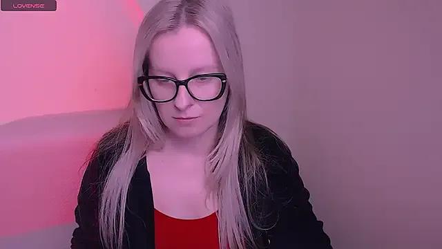 AllaLeomz — i can touch my boobs 2 minutes