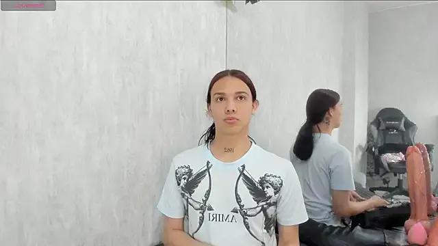 Almaazz on StripChat 