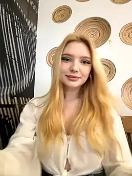 AmmyHot on StripChat 