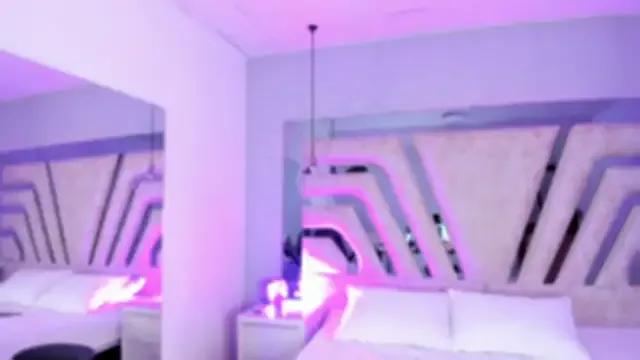 AngelineHeet — Stripts pussy close very creamy finger