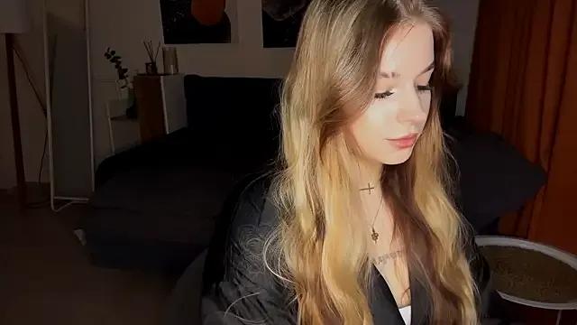 Babymoney_2007 on StripChat 