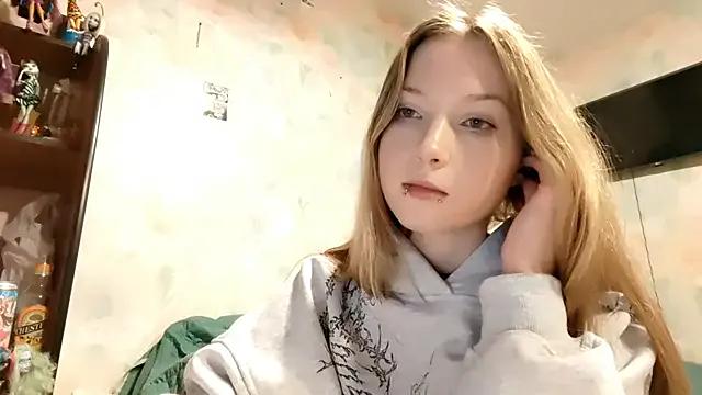 BarkySedna — stand up and show off your outfit