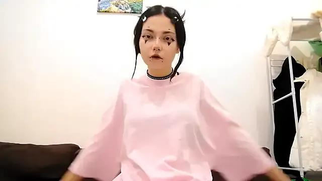 Beeping_Creature on StripChat 