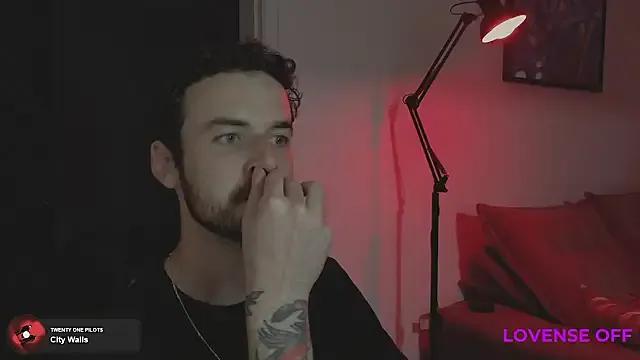 Breezee_ on StripChat 