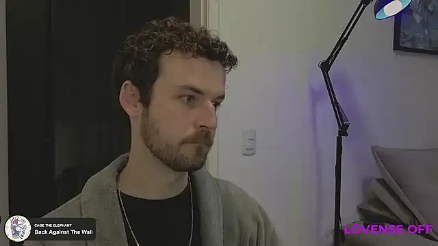 Breezee_ on StripChat 