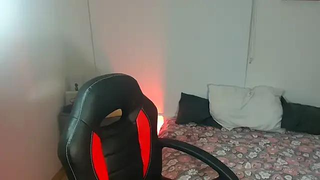 Catamilf77 on StripChat 