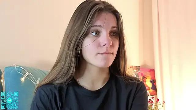 chloemilka — Shake ass