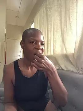 Cocowett on StripChat 