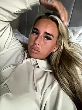 EllieMaeBaby on StripChat 