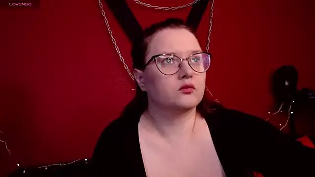 HelenDanvers on StripChat 