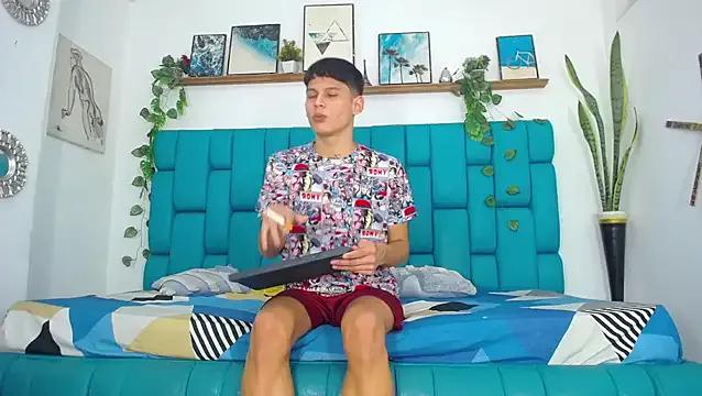 Hot_Boys_Latinos_X — NAKED