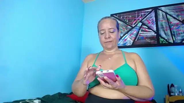 Iivana_19 on StripChat 