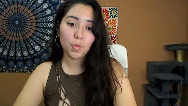 IntimateTales on StripChat 