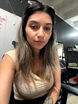 Isabella_Varella — Private on StripChat