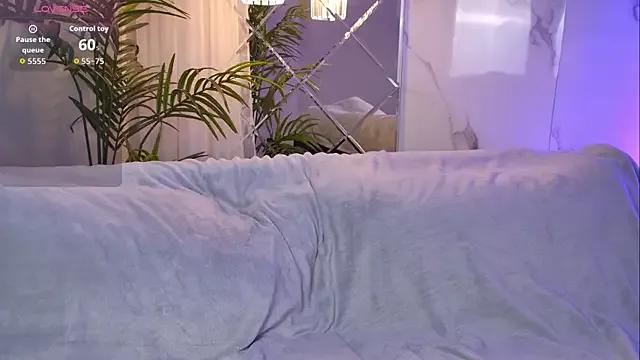 JennyShiny on StripChat 