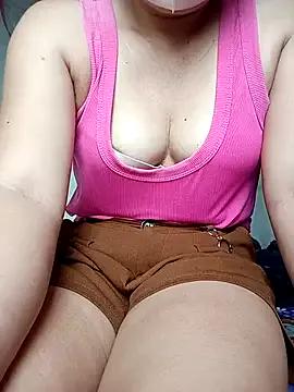 JinjinLy on StripChat 