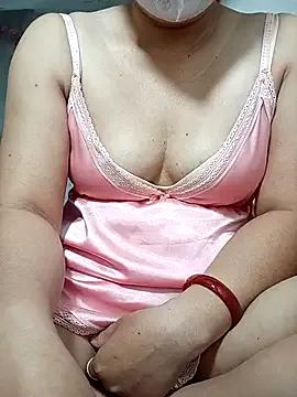 JinjinLy on StripChat 