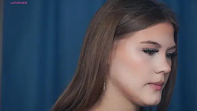 LilyHeupel on StripChat 