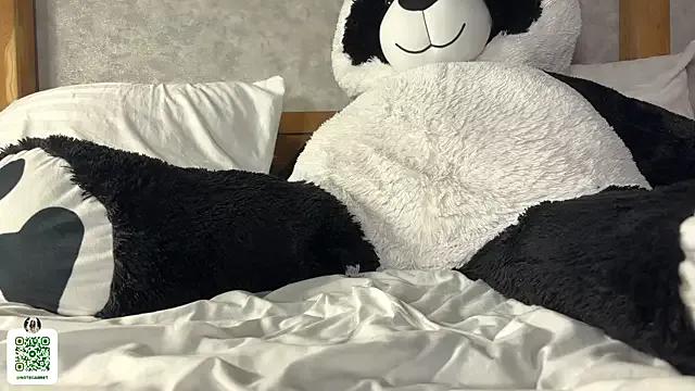 notecarret — Hot dragon dildo fuck