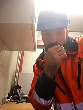 Pinosce6 — Mi nascondo e ti mostro il culetto