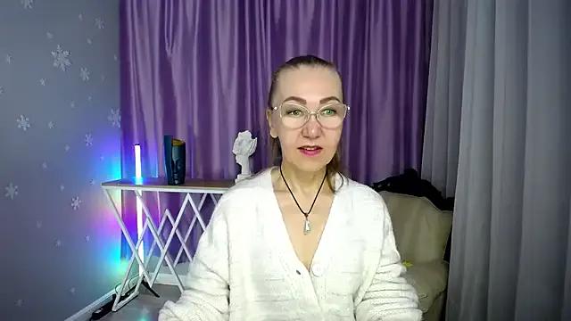 queen_a_n_i on StripChat 