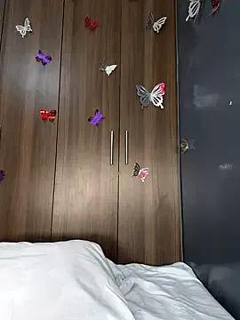 sahara1_ — shower show