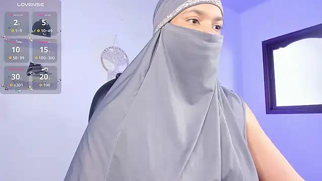 saray_halam — Handjob + spit